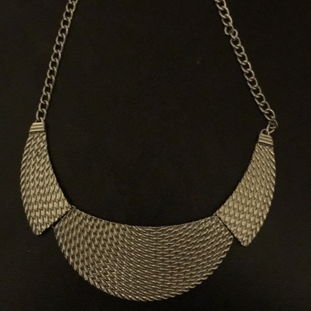 Short Silver Statement Necklace